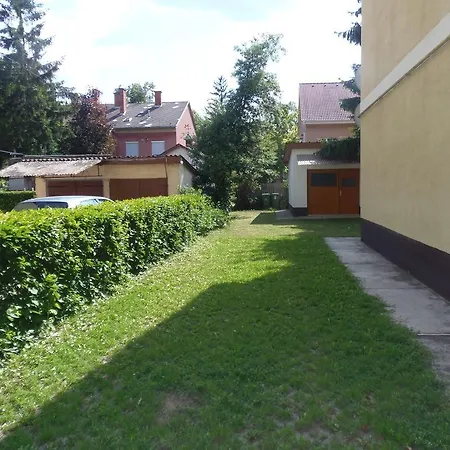 Toth Arpad Apartman Hajduszoboszlo